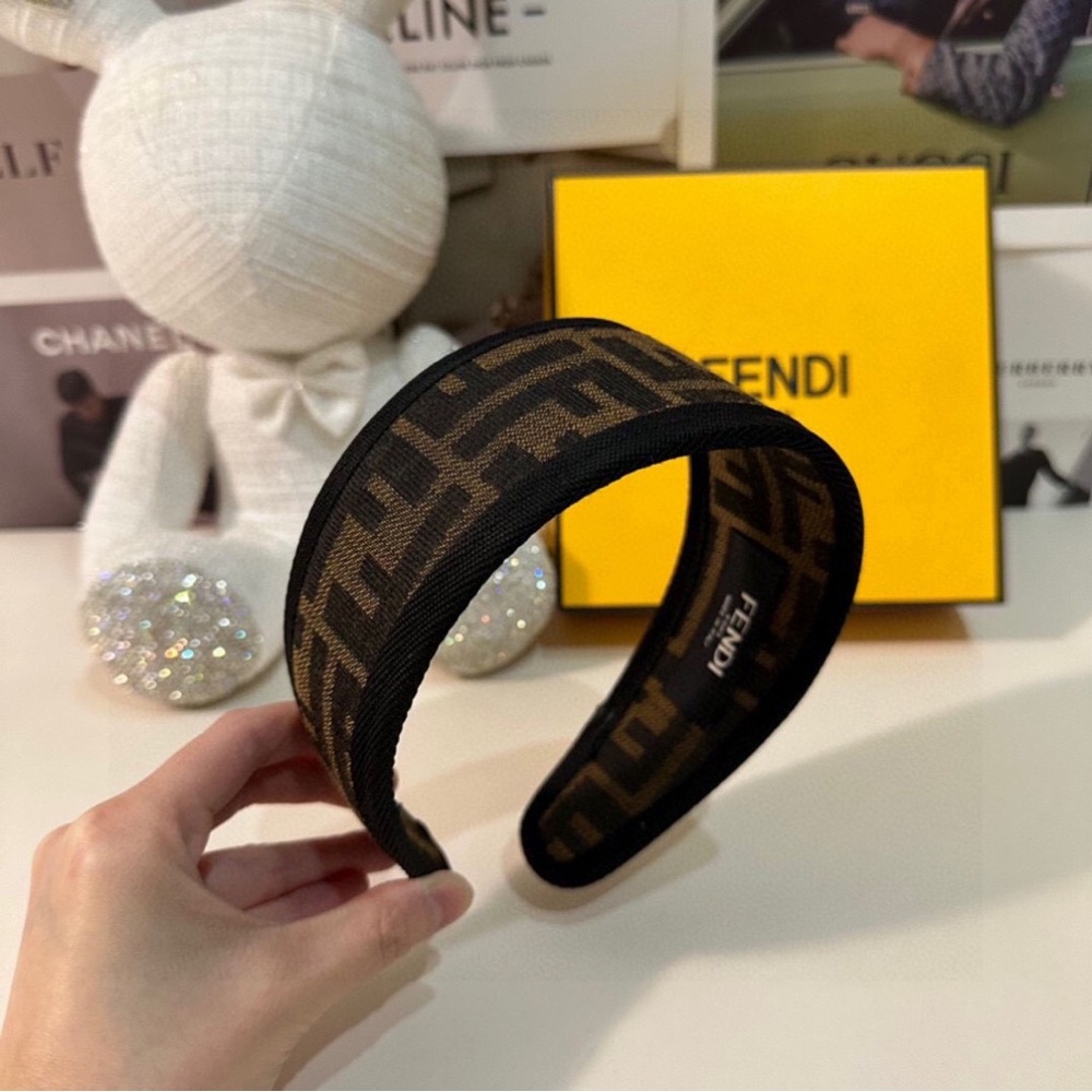 🎀🎀Fendi FF Logo Monogram Padded Headband
